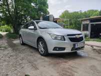 Продавам Chevrolet Cruze 1.8 Автомат Газ/бензин