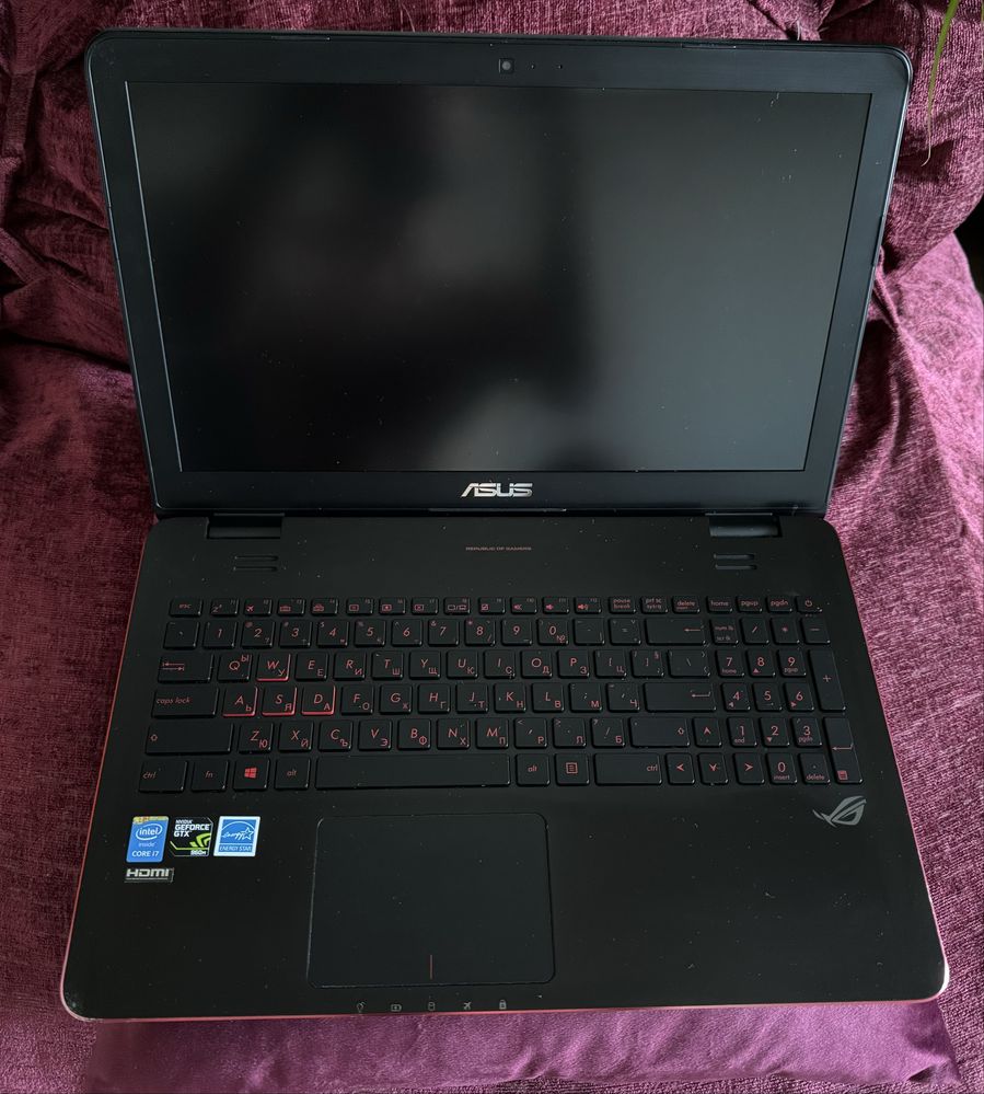 Лаптоп ASUS G551JW