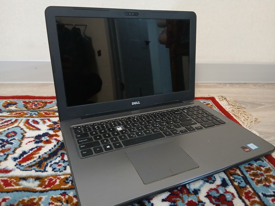 Ноутбук Dell. Сенсорный экран