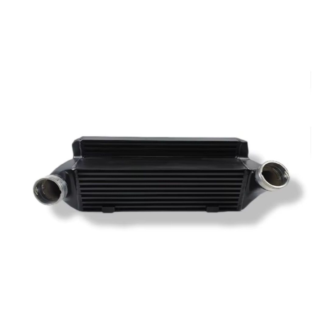 Спортен интеркулер за BMW E82 E88 E90 E91 E92 E93 Z4 E89 N54