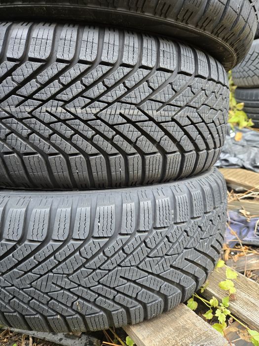 4бр. 205 55 16 Pirelli зимни.