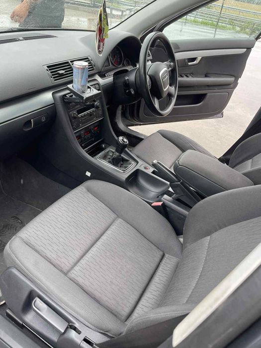 Audi a4 b7 volan dreapta