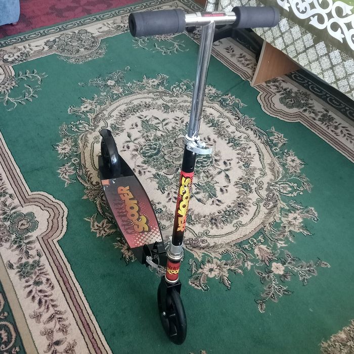 Самокат, состояние нового,цена 20000 тенге