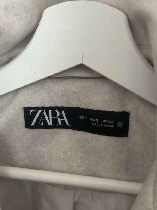 Zara екрю яке не е носено