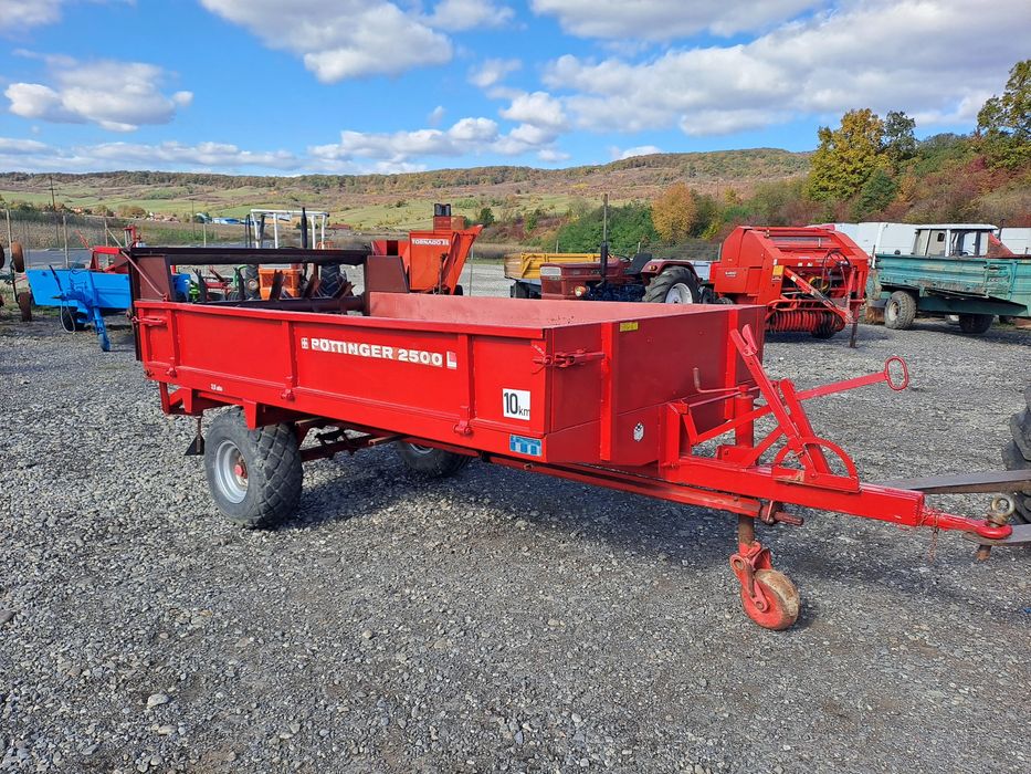 Vand mig de gunoi ideal pentru solari dupa tractor mic  masa utila 2.5