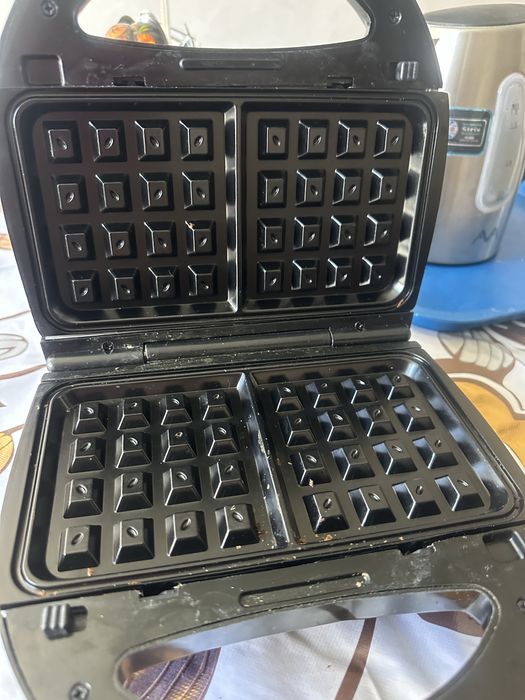Продам вафельницу