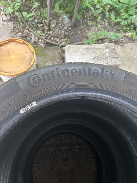 Anvelope  vara 215/50/18 Continental