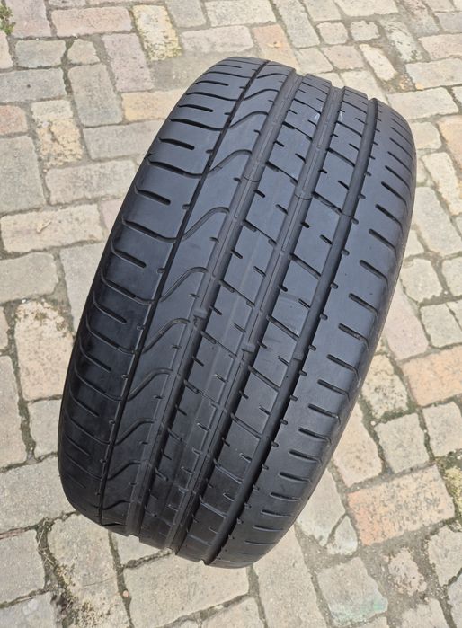 O bucată 265 45/40 R21 vară - una Pirelli Bridgestone Hankook