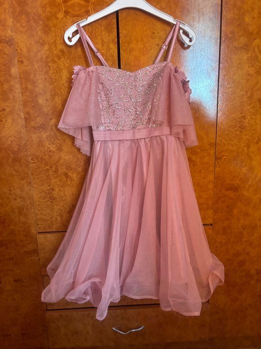 Rochie elegantă  , roz