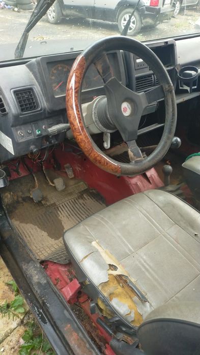 Vând Suzuki Samurai