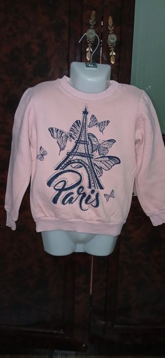 Продам тёплые кофточку для девочек