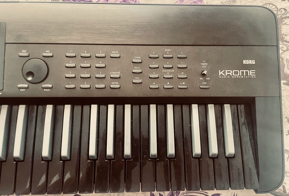 Korg Krome 61 keys