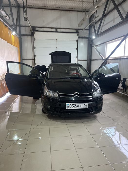 Citroen c4 на полном ходу