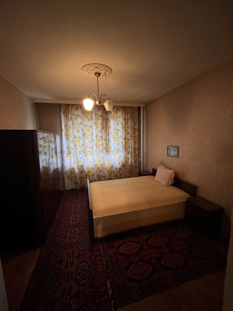 Продава се Тристаен апартамент в Шумен, Херсон - 87 кв.м за 1407 €/кв.м - Снимка #1