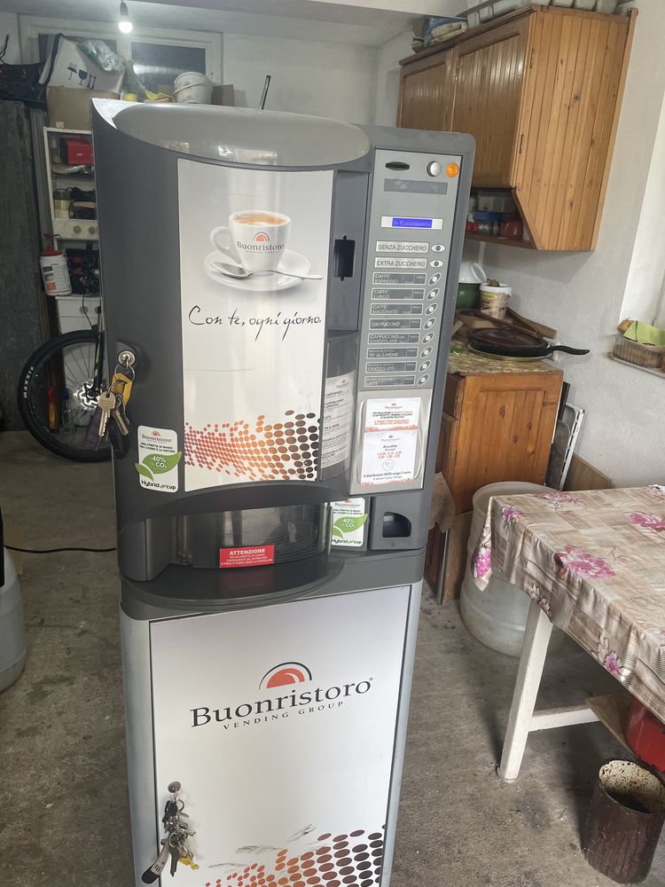 Automat cafea necta  brio 250 ( vending )