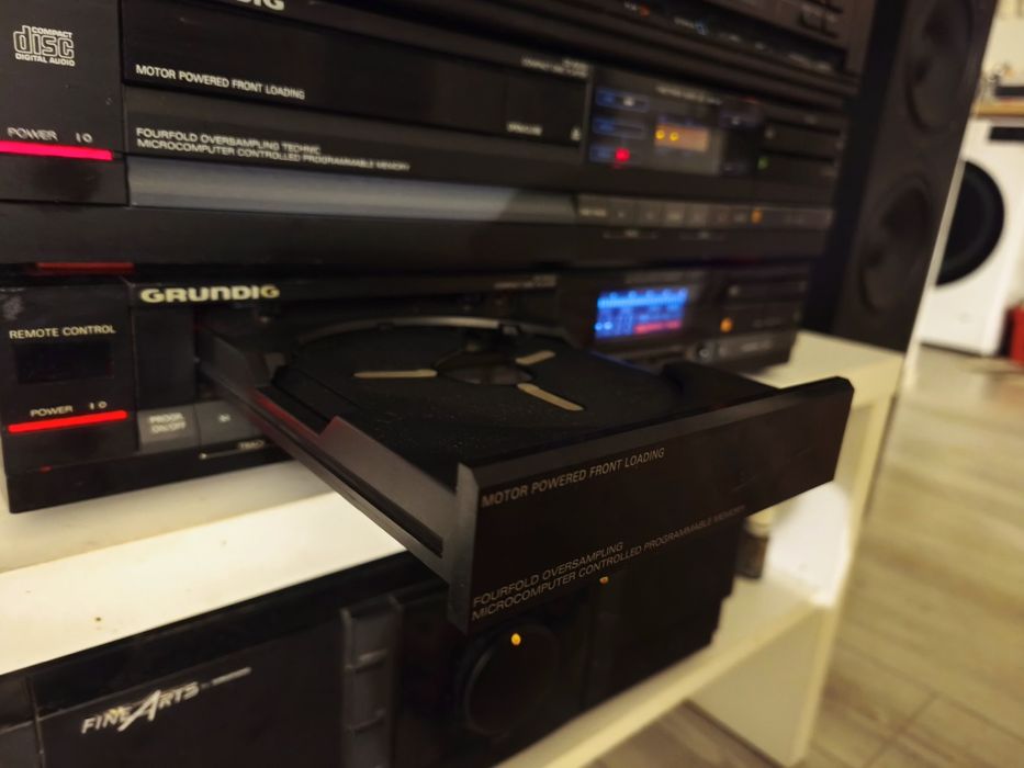 Sistem audio CD cu TDA1541