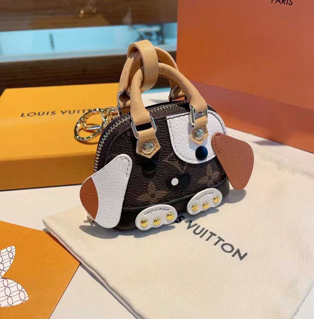 Louis Vuitton inel cheie 220410