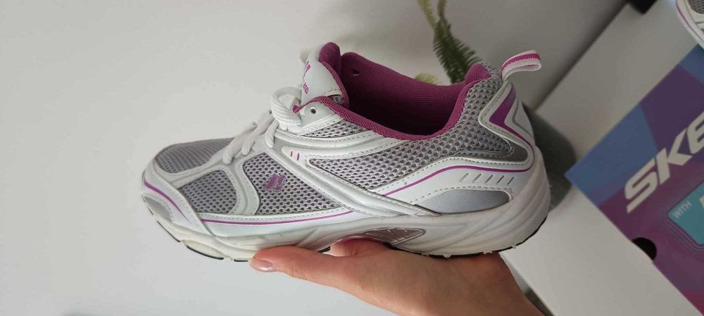 Adidași Harvest Land