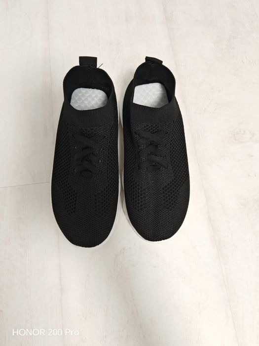 Adidasi tip soseta, noi cu eticheta, negri, marimea 33