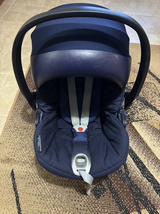 Бебешки кош за кола Cybex Cloud Q semi-universal платинум