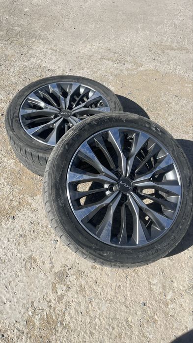 KIA K8 ге диски сатылады балонымен  4 шт