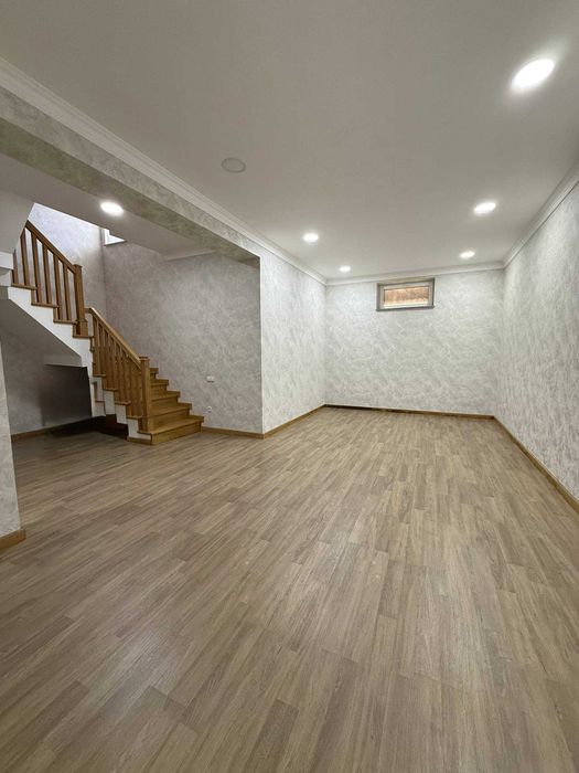 hi-tech евро Коттедж Сотилади