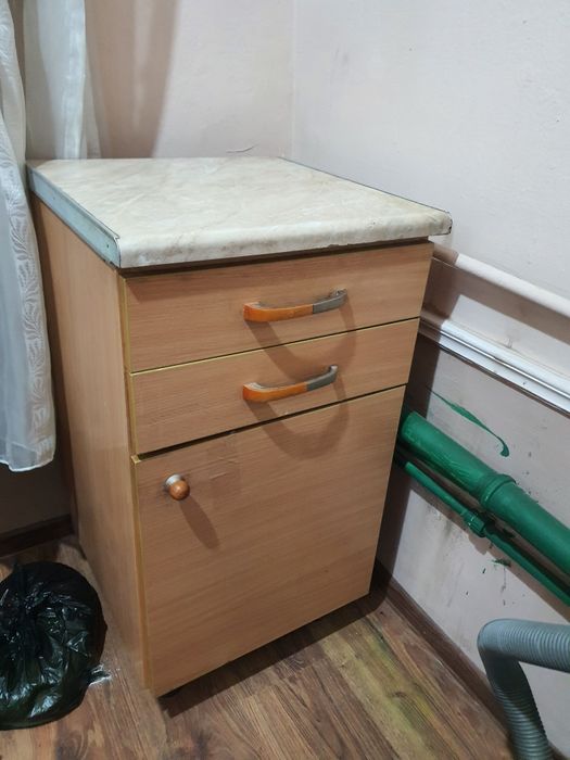 Тумба кухонная отличная