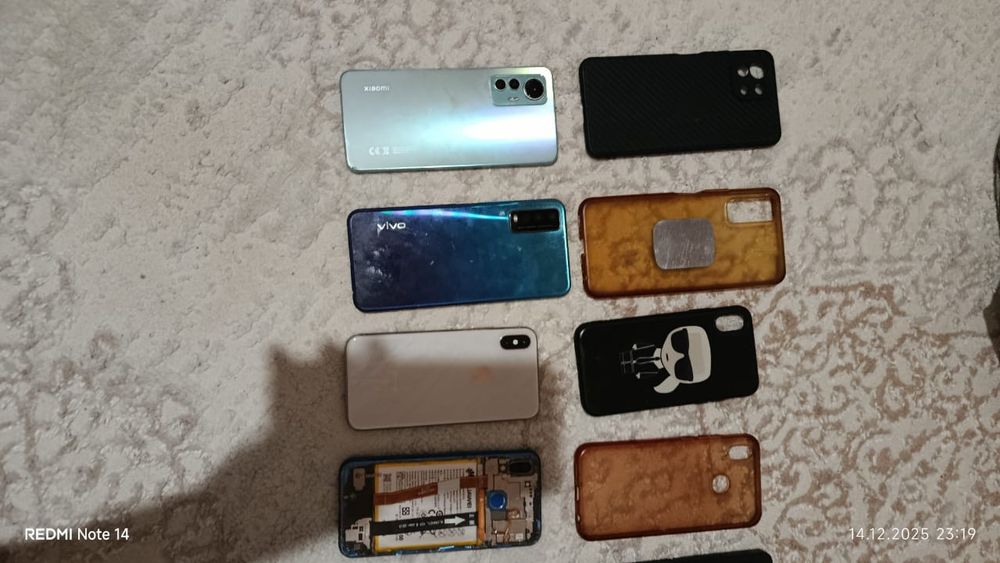 Продам телефонов