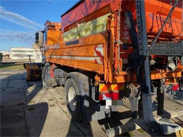 Autovehicul special pentru dezapezire