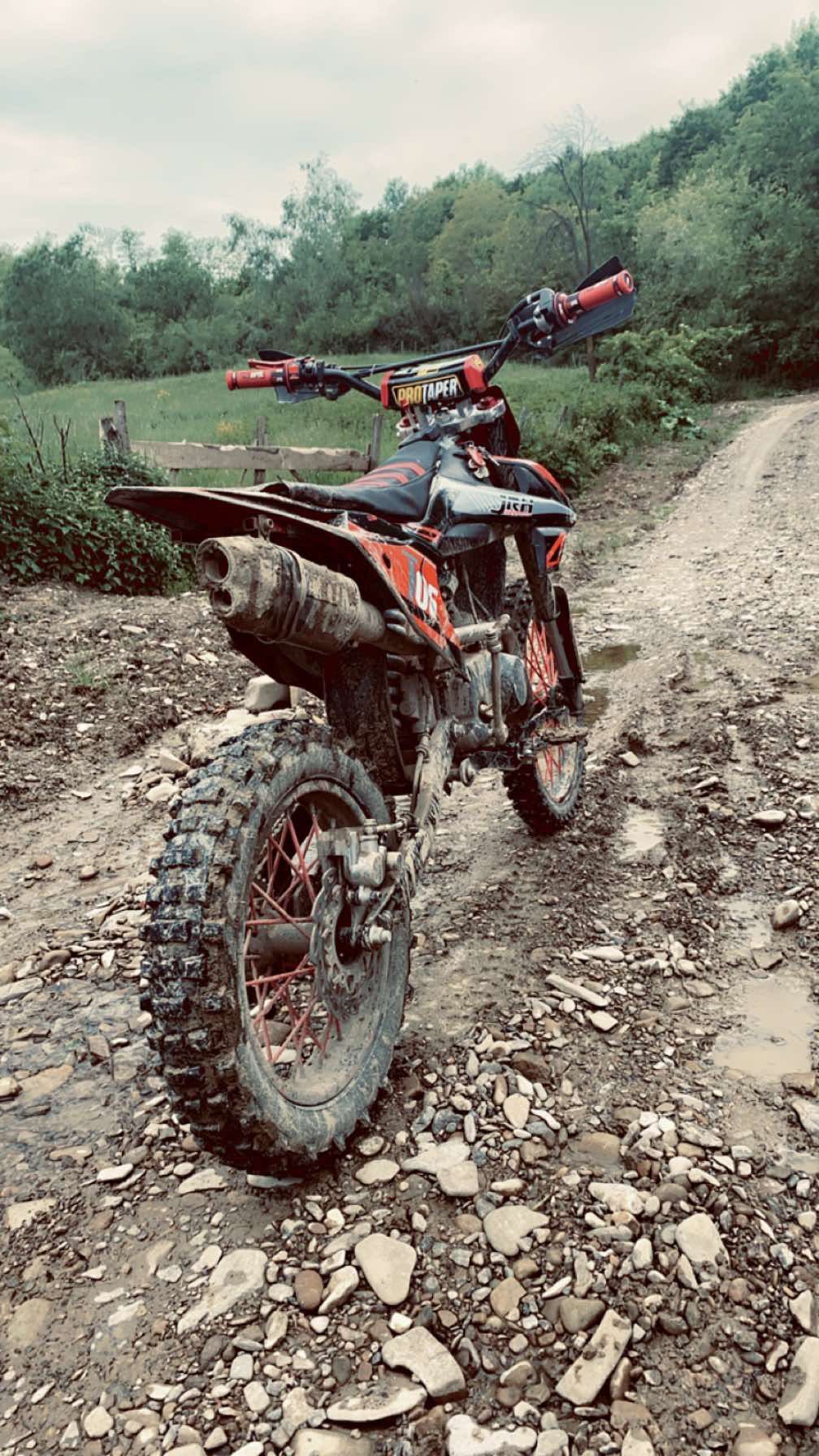 Vând urgent cross JRH 125cc aproape nou