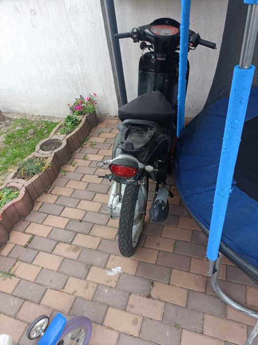 Aprilia scarabeo 80cc