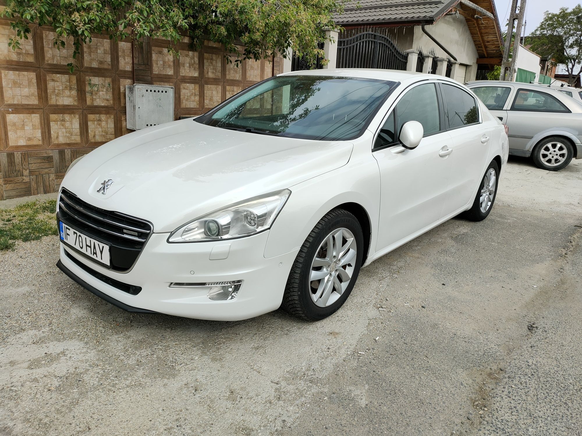 Peugeot 508 hibrid impecabil garantie