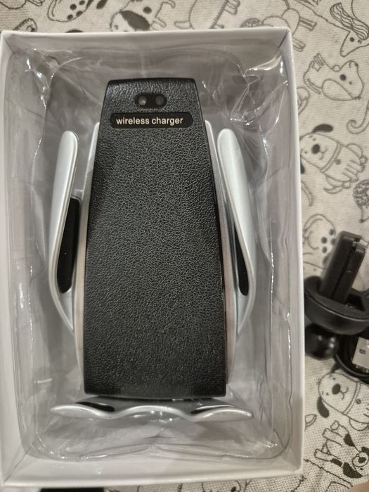 Стойка за телефон