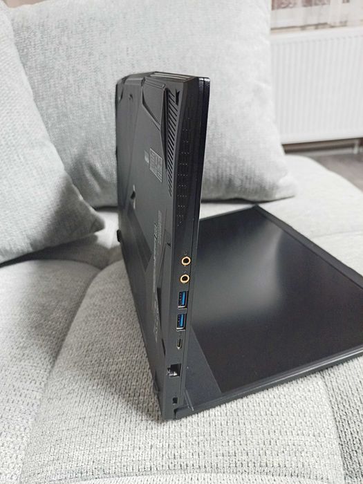 Laptop Gaming MSI MS-16R4 : i5-10300H-16GB RAM-256GB M.2-GTX 1650 4GB