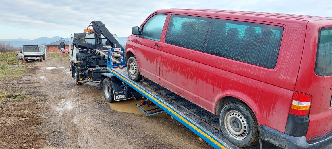 Tractari auto ridicari cu macaraua