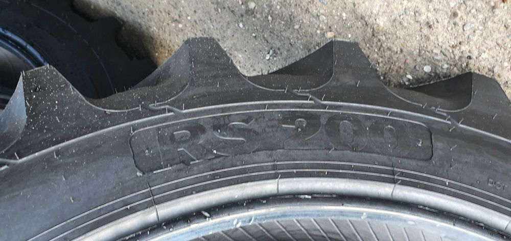 cauciucuri noi 340/85R36 radiale 13.6-36 de la OZKA