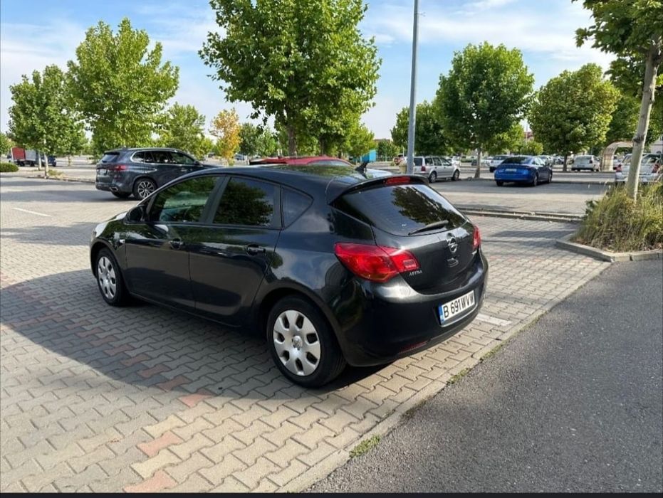 OPEL ASTRA J 1.7 DTE 110 cp service la zi maxim 10.000 km revizie