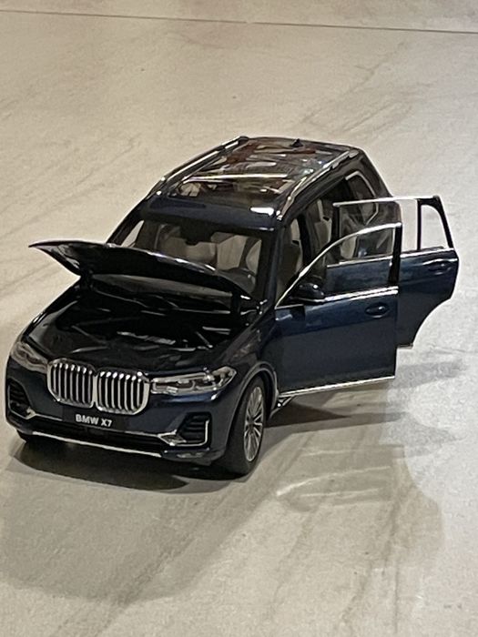 BMW X7 KYOSHO 1/18 Phytonic Blue