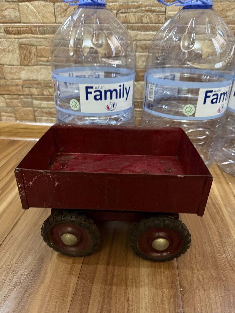Продам старинную игрушку от машины ГАЗ-53