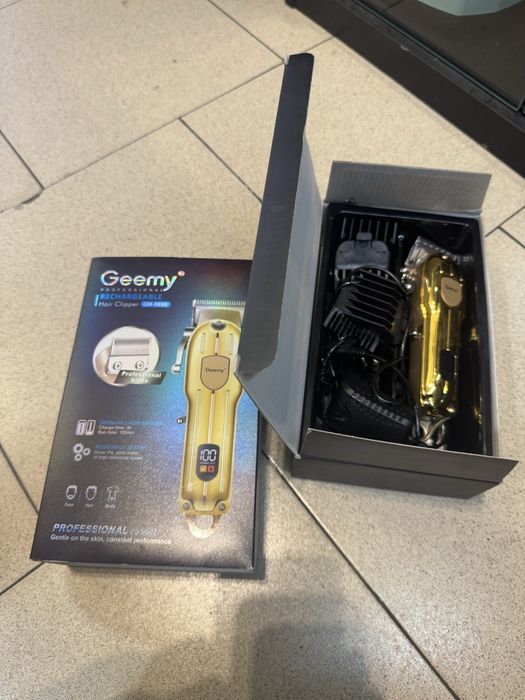 Нова! Машинка за подстригване Geemy