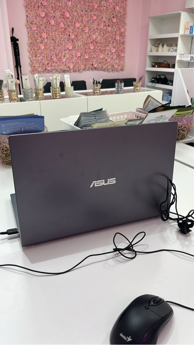 Ноутбук асус  core i3 1115g4 оперативная памят 8 гб SSD 512 гб