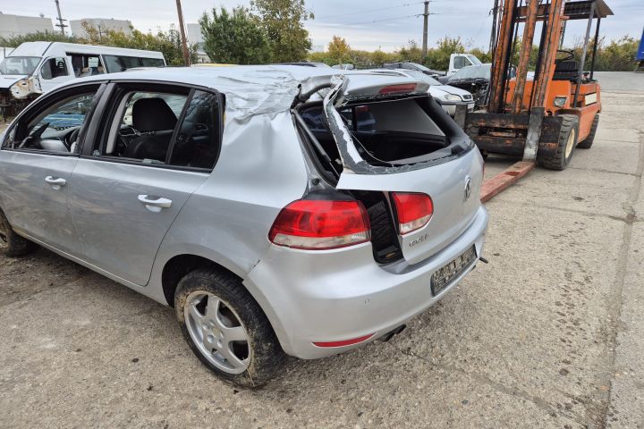 Capitonaj hayon 1K9867605B Volkswagen VW Golf a 6-a generatie