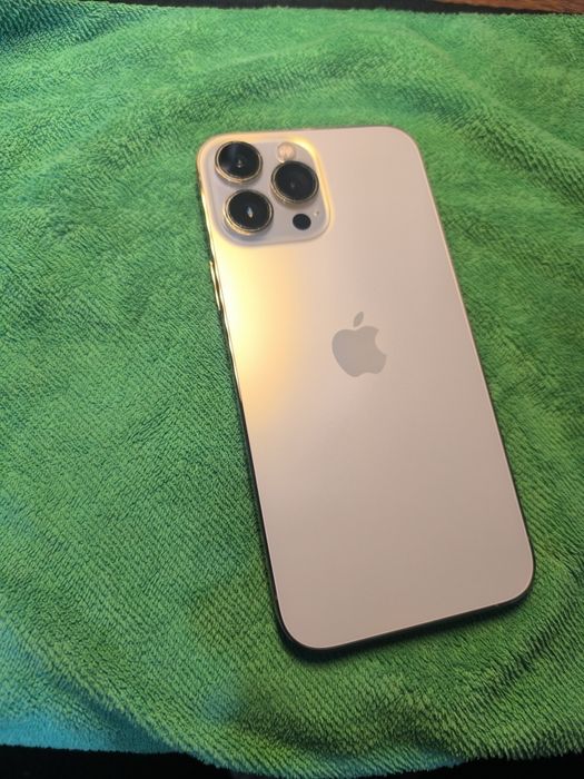 Iphone 13 pro max gold