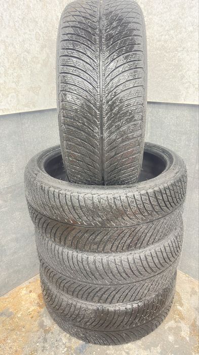 Продам новые зимние шины. 245/35/21