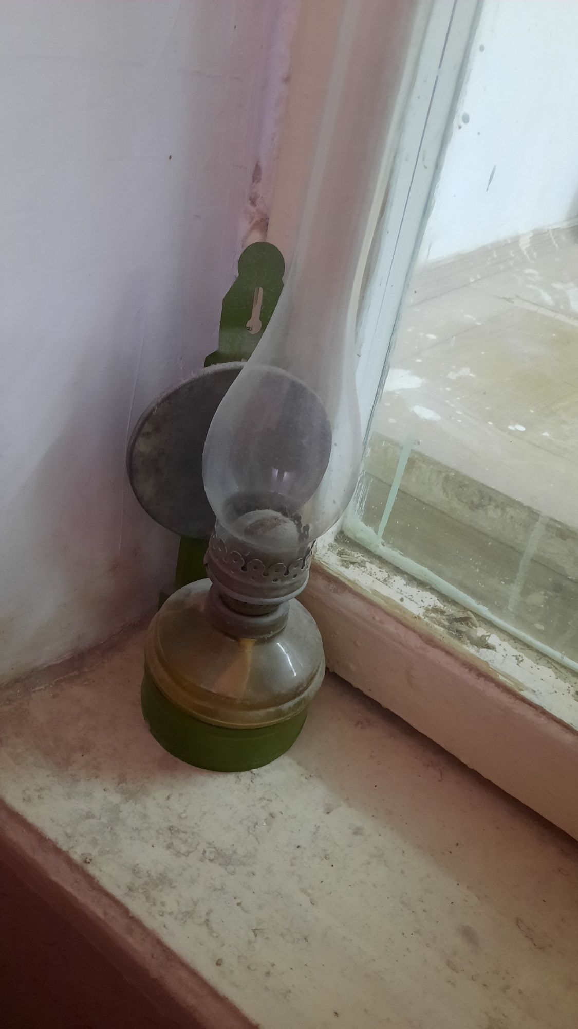 Продам кирасиновую лампу
