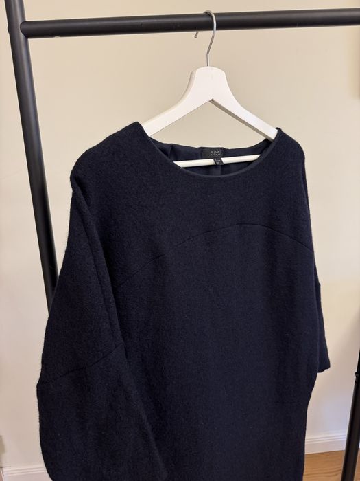 COS рокля 100% вълна