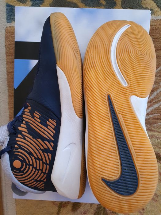 Баскетболни маратонки