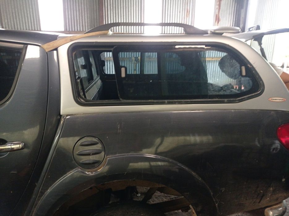 Mitsubishi L 200 2.5DID 136 kd