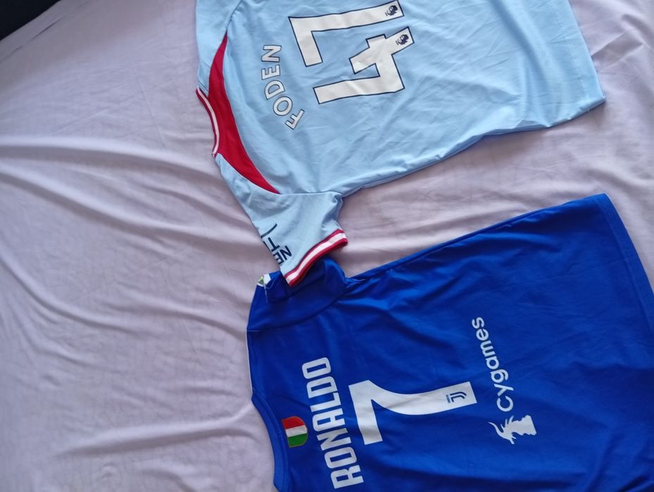 Tricouri de fotbal