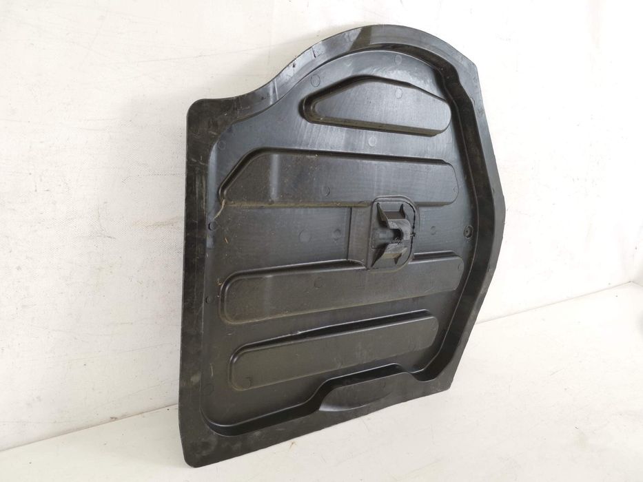 Капак Багажник Резервна Гума Mercedes-Benz Е-Клас / Mercedes-Benz E-Cl